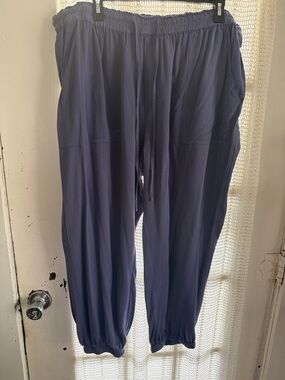 eesome Women’s  Navy Blue Elastic-Waist Jogger Pants